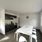 Maison *